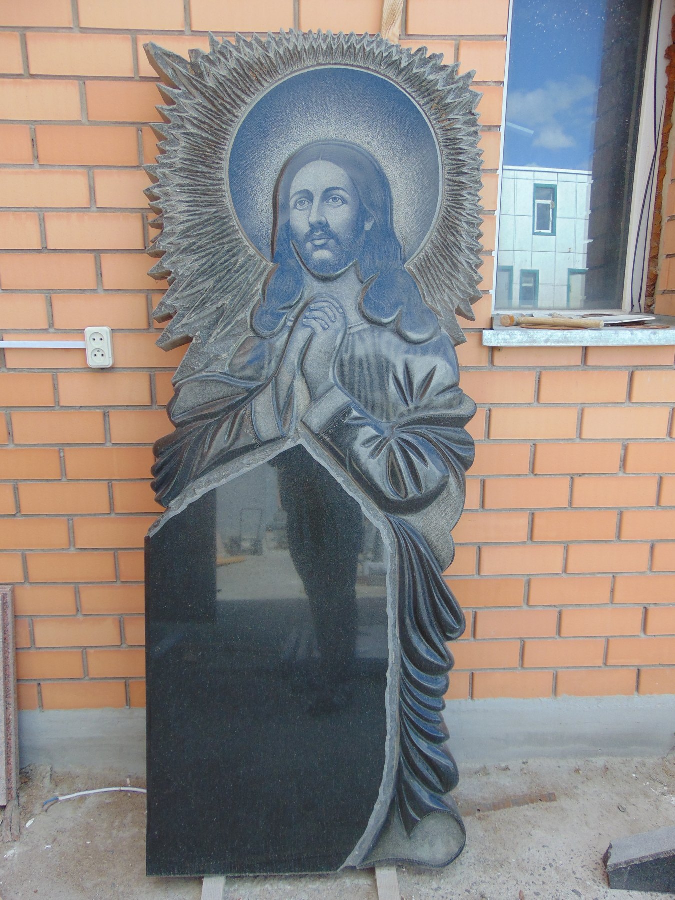 Памятник 11